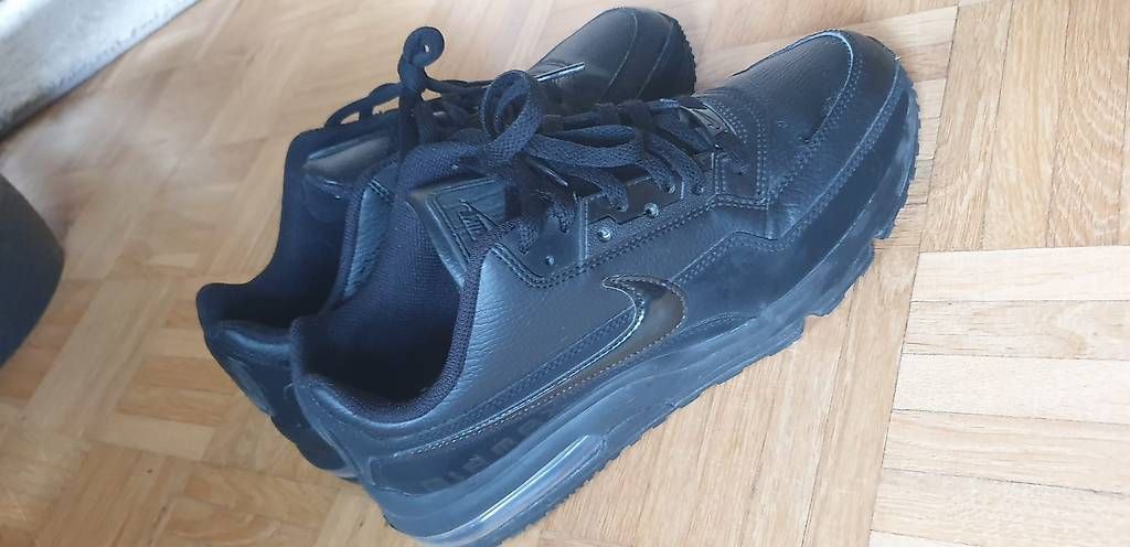 Scarpe da uomo: Nike Air max – Usato da Berikon venduto da luc_6r9l