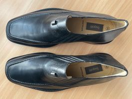 Bugatti Slipper schwarz Leder Gr. 42 - Neu !