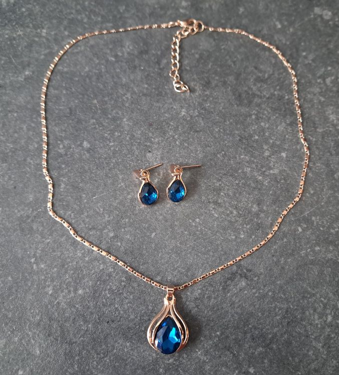Autres bijoux: Collier et boucles d'oreilles en forme de goutte – Neuf avec emballage d'origine à St-Imier par supernova21 1