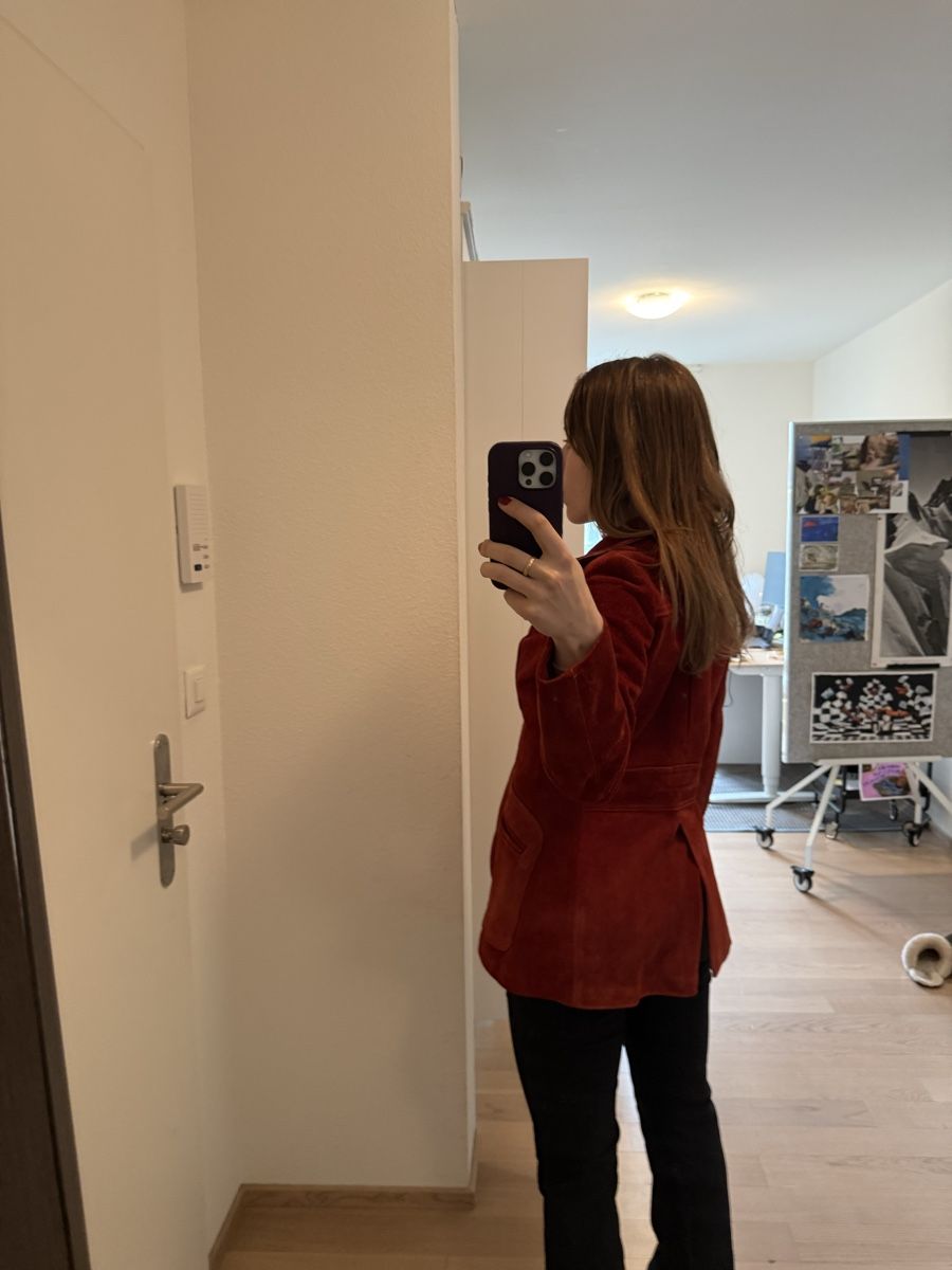 Giacche: Vintage red suede jacket – Usato da Zürich venduto da AlineCr 3