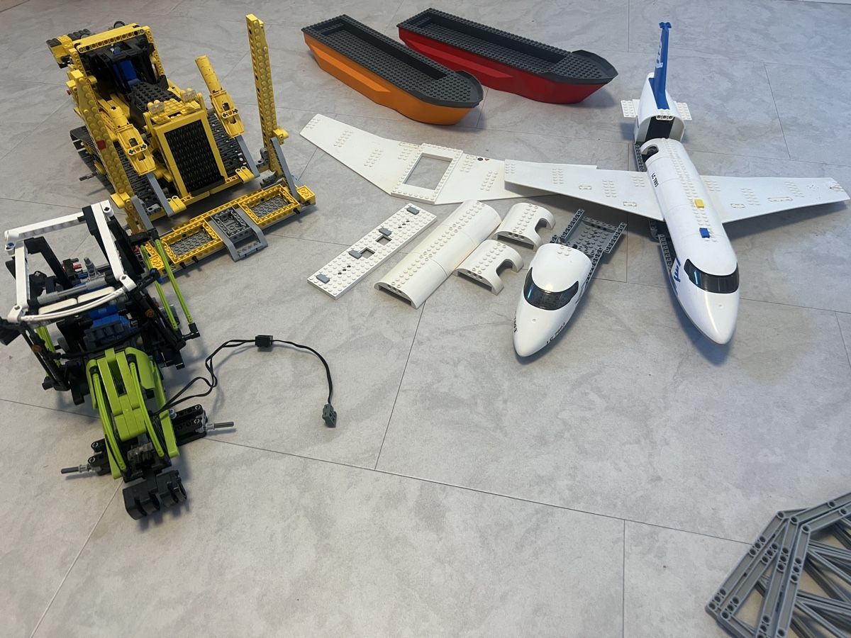 Lego Baukästen: Lego Technik, Lego City, Mindstorms etc – Gebraucht aus St.Ursen von P.Carrel 5