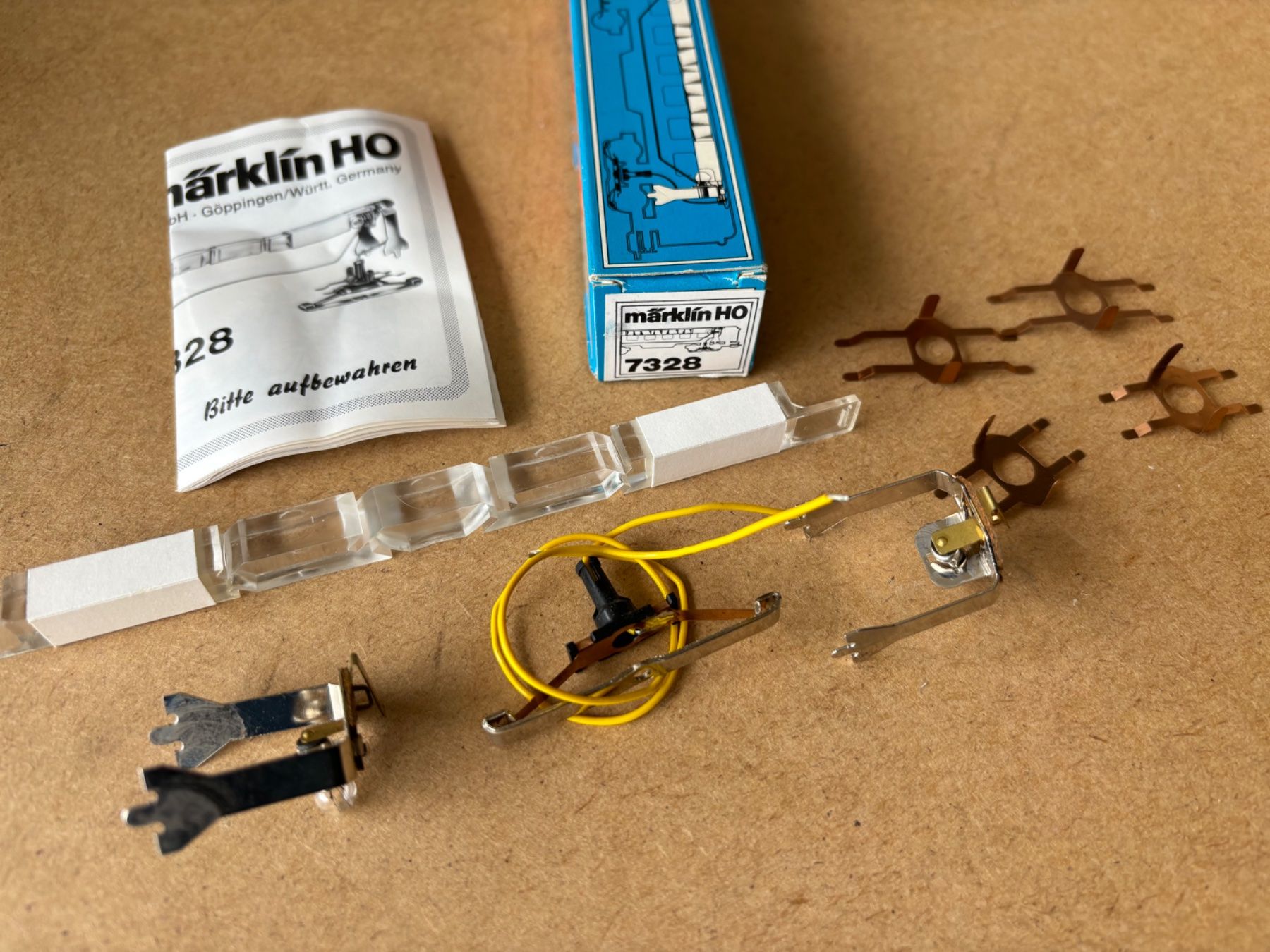 Märklin Modellini di ferrovie: Marklin 7328 Innenbeleuchtungen – Nuovo e nell'imballaggio originale da Hauterive NE venduto da eriamch