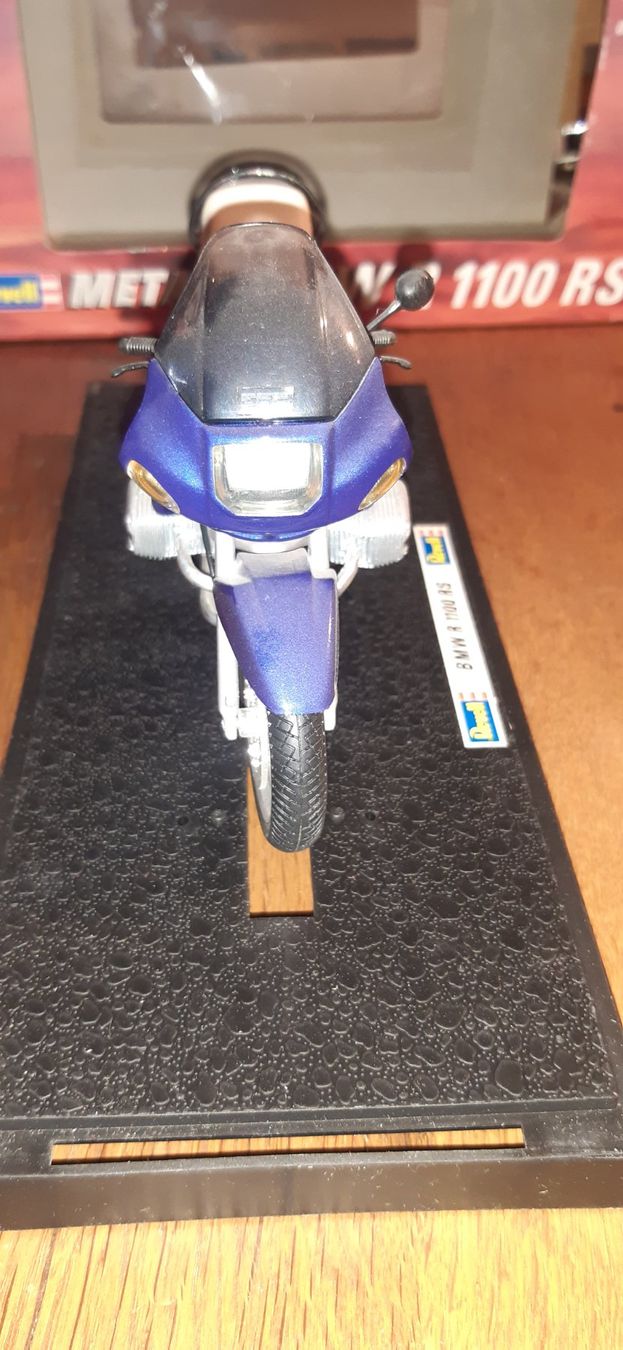 Revell Modellbausätze & Standmodelle: BMW 1100 RS 1:12 Revell – Gebraucht aus Fehraltorf von STEMAC01TK 4