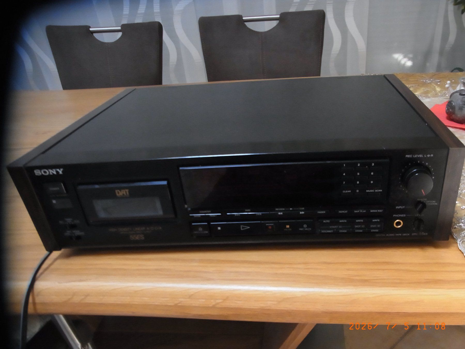 Sony Registratori: Sony DAT Recorder DTC-55ES guter Zustand – Usato da Uezwil venduto da Fauchi51