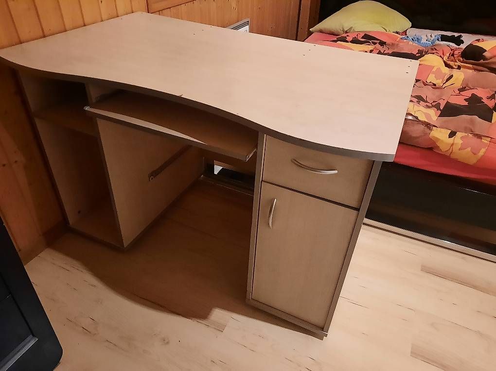 Bureaux: Bureau – D'occasion à Choëx par ala_jhc6