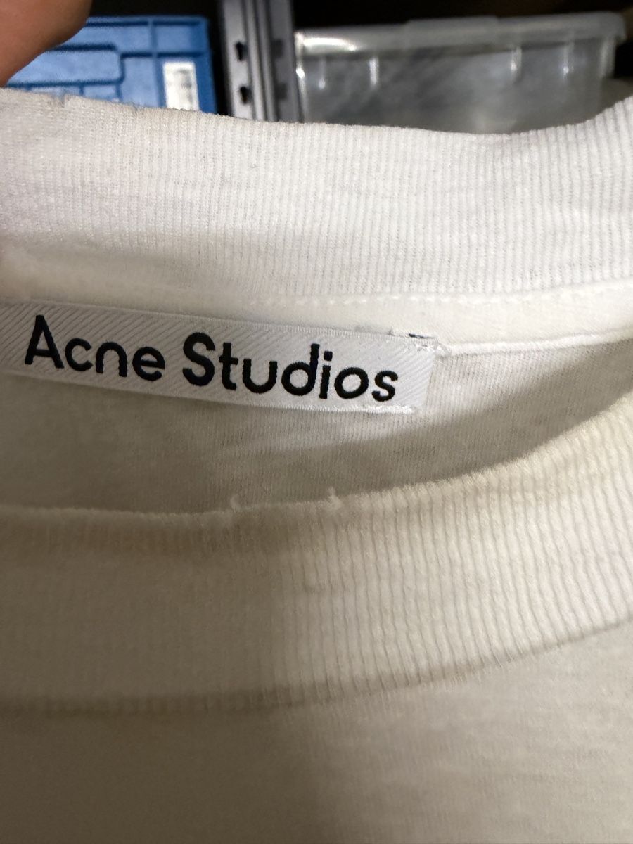 Acne Studios T-shirt: Acne studios shirt – Nuovo (secondo la descrizione) da Zürich venduto da sad_rd9w 1