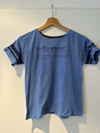 Schönes Tshirt Gr. 146/152