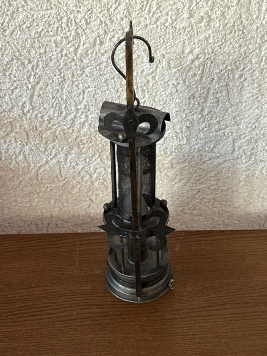 Lampade: Lampe de mineur ancienne  style vintage – Usato da Ste- Croix venduto da boutondor64 3