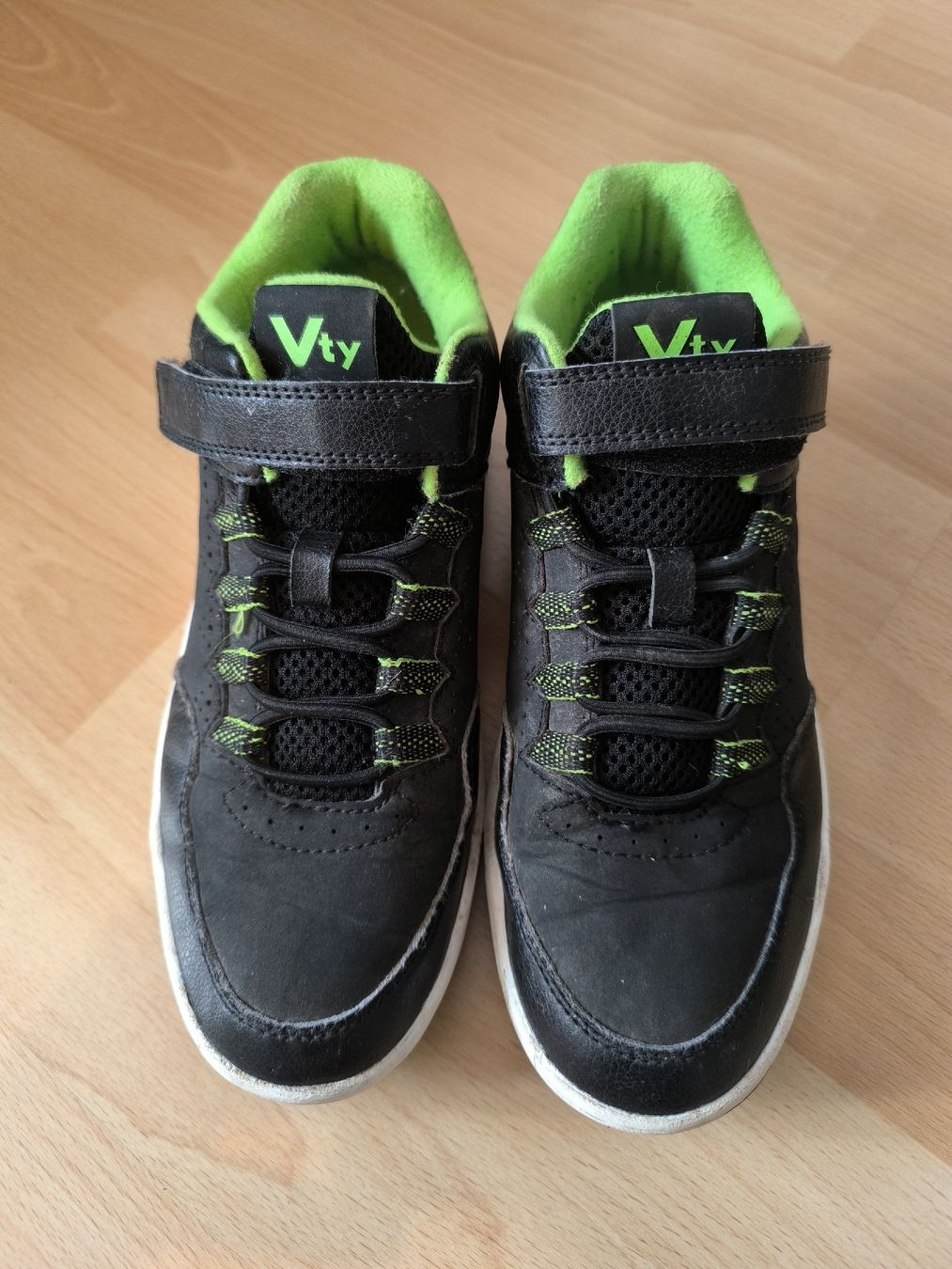 Chaussures garçon: baskets 36 – D'occasion à Arnex-sur-Orbe par mbdaso 1