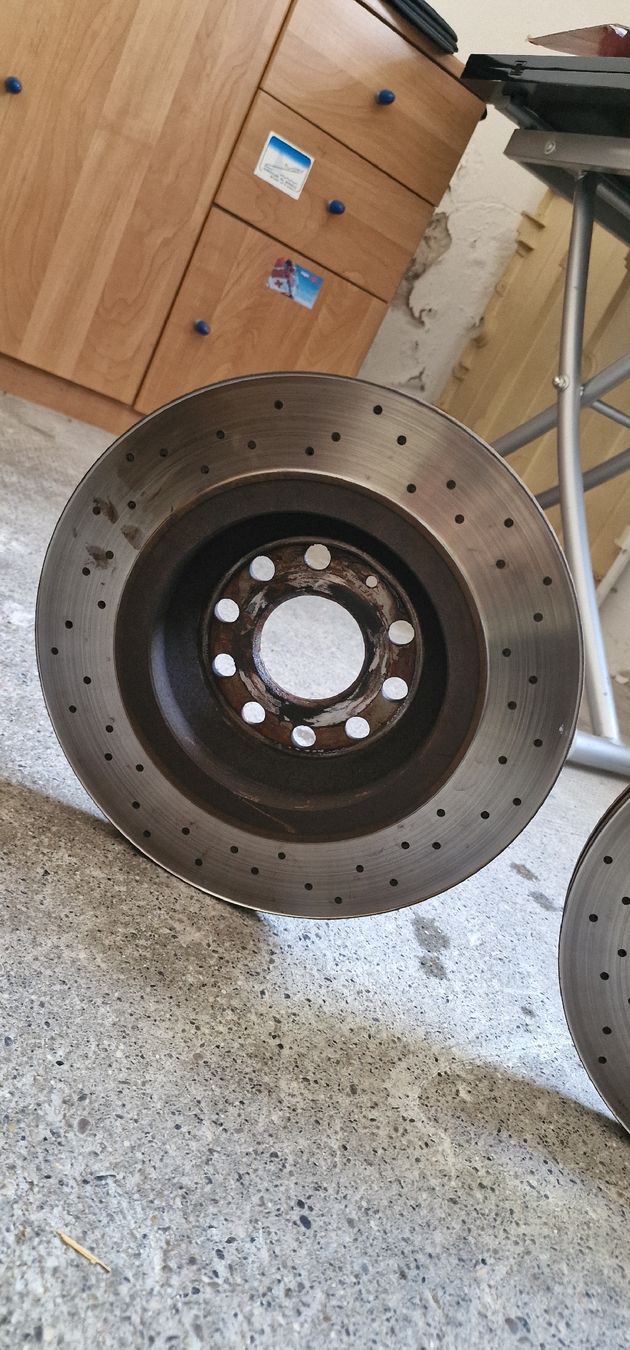 Brembo Tutti pezzi di ricambio auto: Disques Brembo Xtra Audi A3/S3 Facelift – Usato da Vernier venduto da dyl_8v8k 7