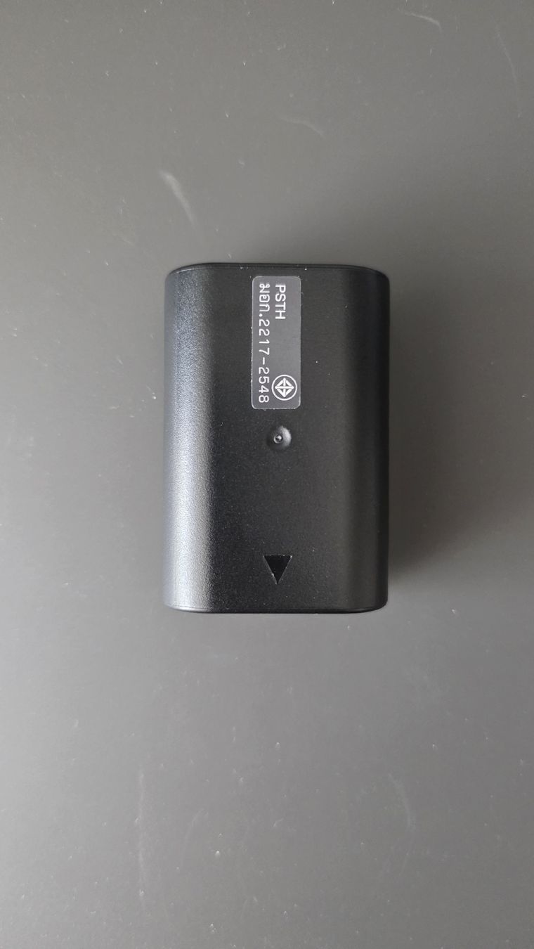 Panasonic Batterie: Panasonic Lumix GH5 Akku DMW-BLF19E  – Usato da Obfelden venduto da Netherblade