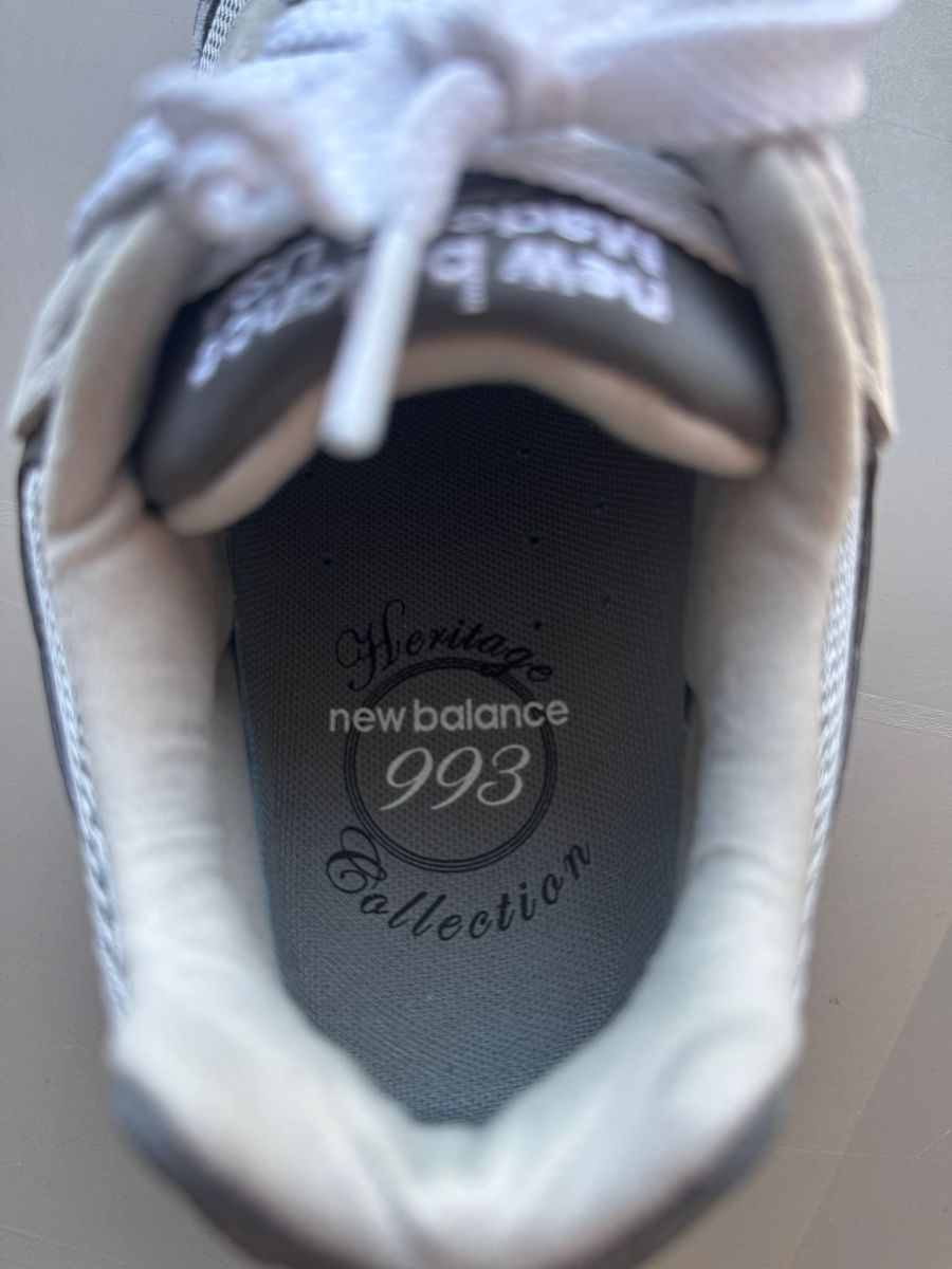 New Balance Scarpe da uomo: New Balance 993 grey - New with box – Nuovo e nell'imballaggio originale da Luzern venduto da gil_9mdl 2