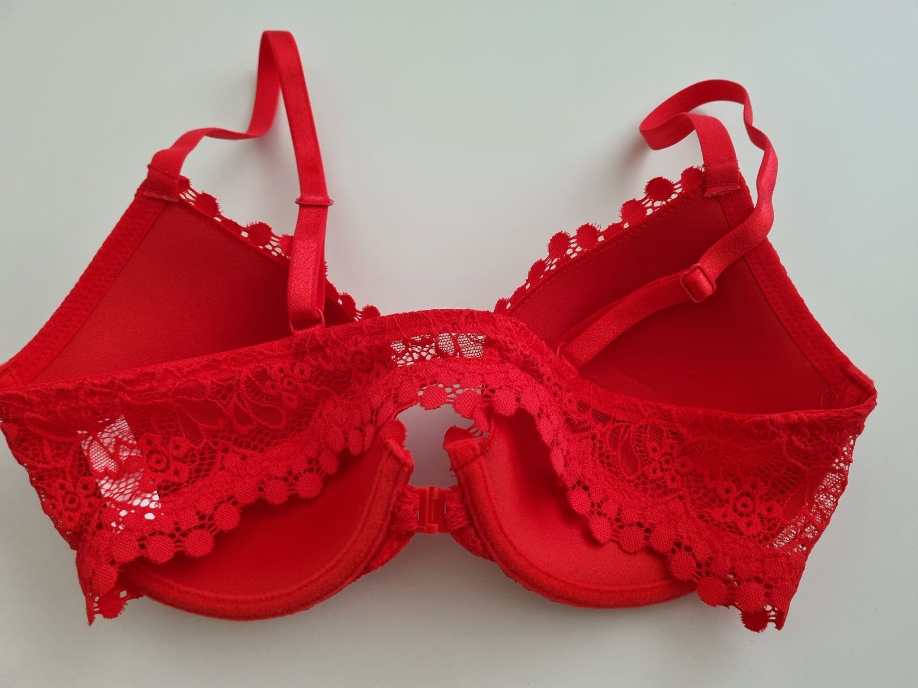 Autres dessous: BH Rot D 75 mit Vorderverschluss – Neuf avec emballage d'origine à Zofingen par Felpa 2