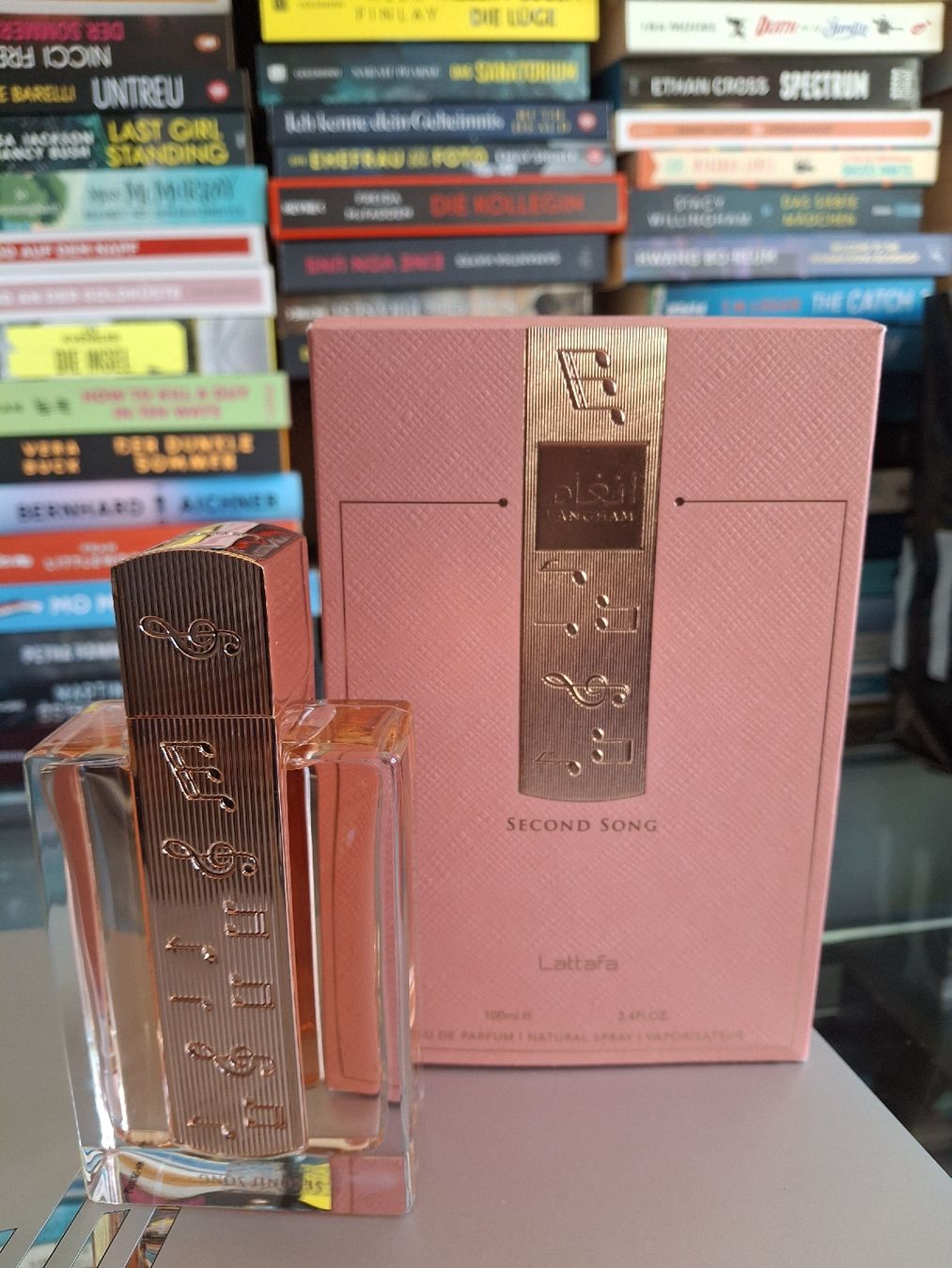 Lattafa Profumi & Eau de Toilette: Lattafa Second Song Eau de Parfum, 100ml, neuwertig – Nuovo (secondo la descrizione) da Baden venduto da zuppel