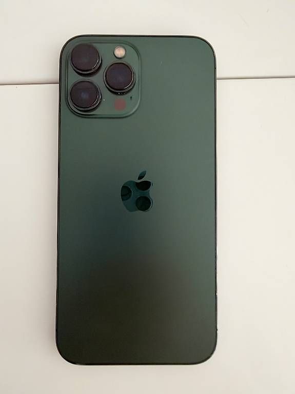 Telefoni cellulari / Smartphones: Iphone 13 Pro Max, 128 GB, alpingrün – Usato da Luzern venduto da moevejonathan 1