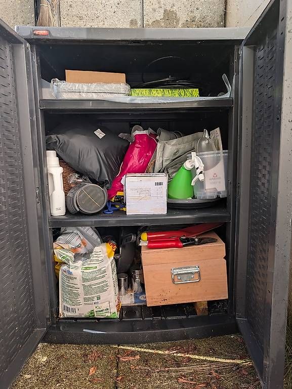 Auflagenboxen: Gartenschrank von Keter – Gebraucht aus fällanden von dav_s7zg 1