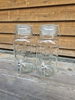 2 Vintage-Glaskaraffen