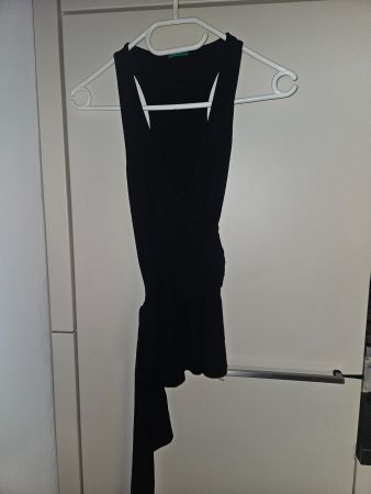 Benetton Oberteil Tank Top schwarz Gr.S?