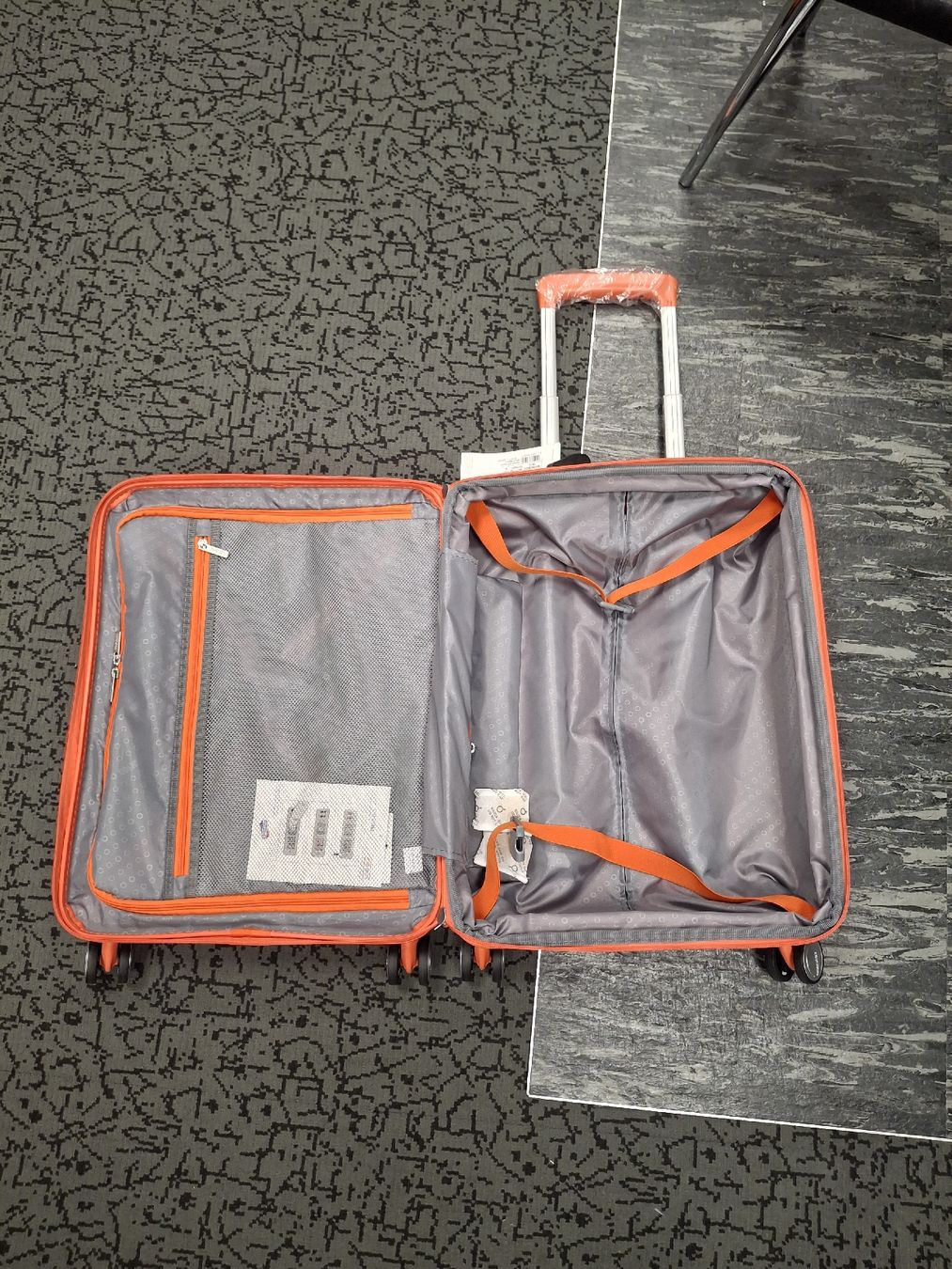 Valigie: Rollkoffer American Tourister – Nuovo (secondo la descrizione) da Adelboden venduto da oestersport 4