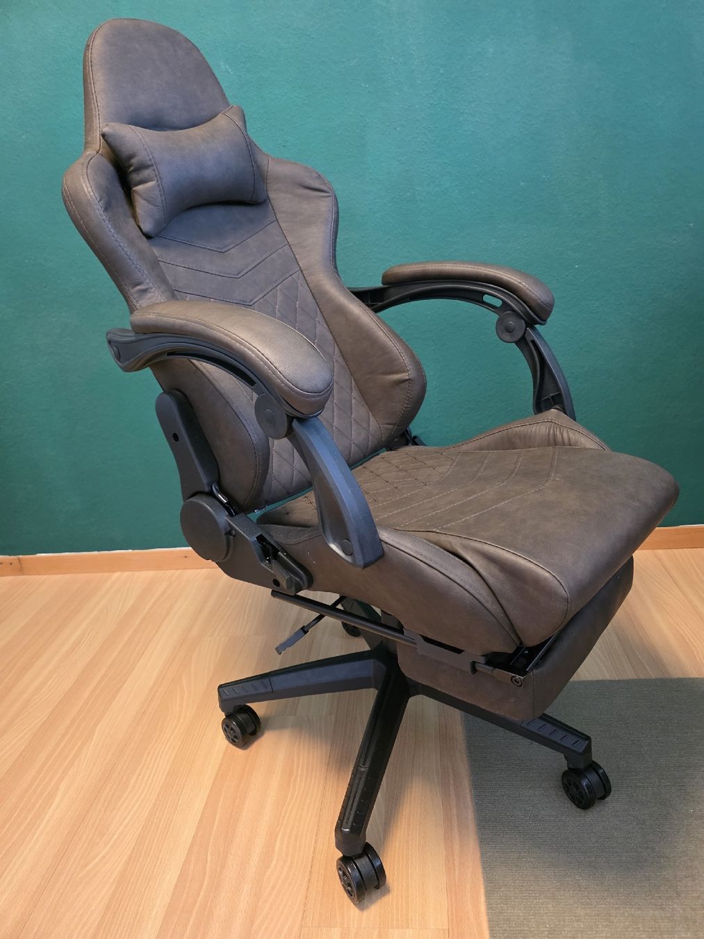 Sessel: Gaming Stuhl aus Kunstleder – Gebraucht aus Baden von mir_x2jt