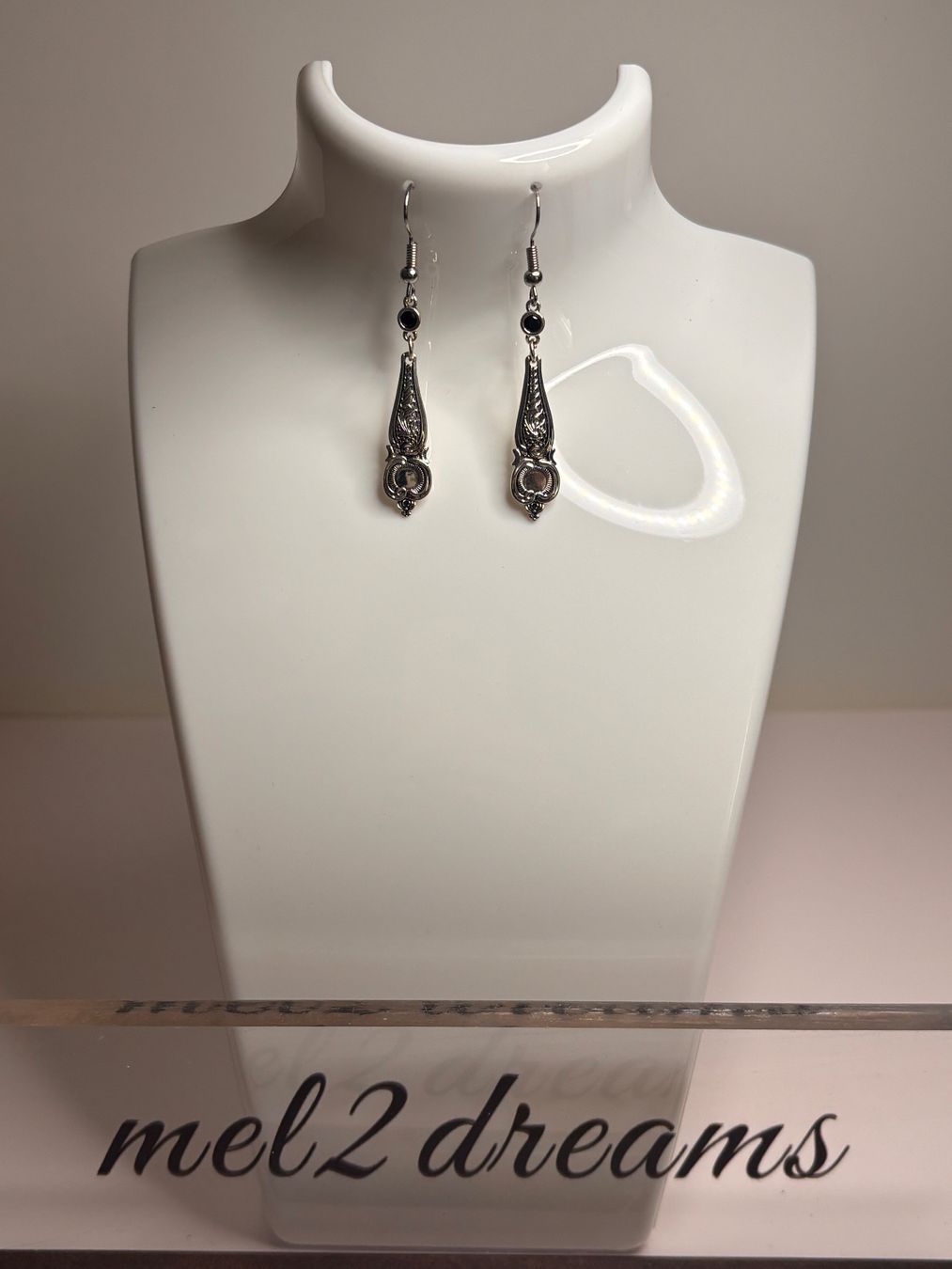 Orecchini pendenti & Orecchini a lobo: Boucles d'oreilles pendantes couleur argent – Nuovo (secondo la descrizione) da Lausanne venduto da mel2dreams 2