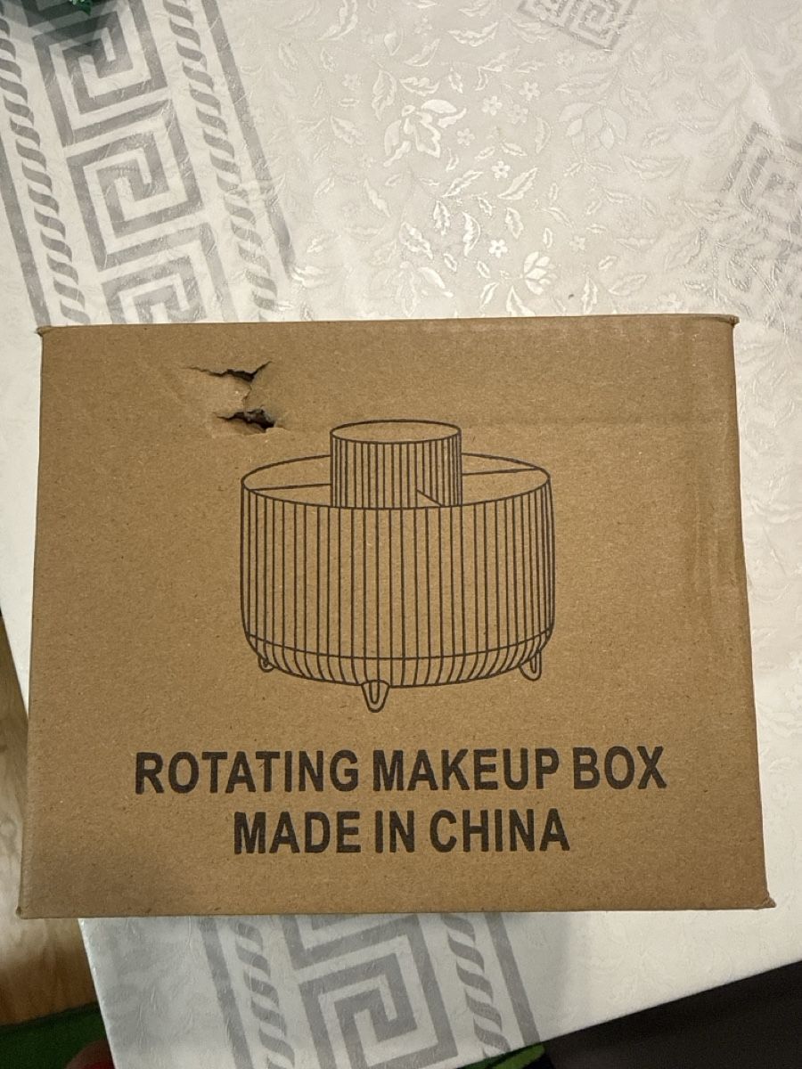 Make-up: Makeup Box – Nuovo e nell'imballaggio originale da Liestal venduto da Flomisemko