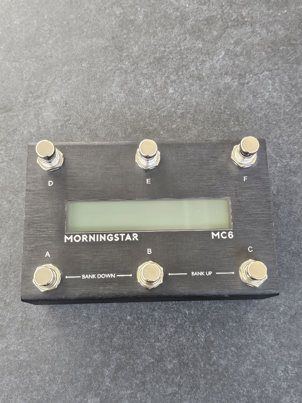 Strumenti musicali: Morningstar MC6 MkII MIDI-Controller Top Zustand  – Usato da Geuensee venduto da GuiMundo 2