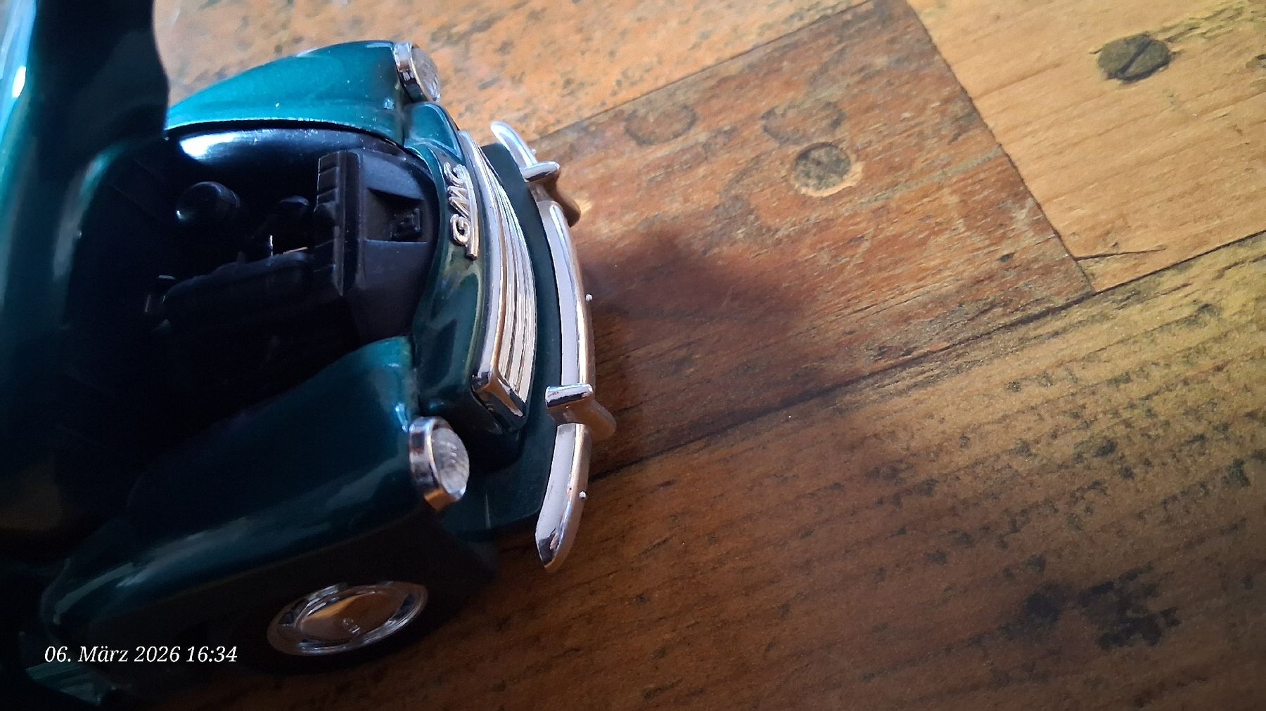 GMC Modellini d'auto: 1:18 GMC Carryall Suburban – Usato da Wolfenschiessen venduto da 2-stroke-garage 4