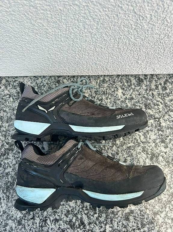 Salewa Scarpe da donna: Damen-Wanderschuhe Salewa Grösse 38 – Usato da Waldkirch venduto da Anonymer_Nutzer 2