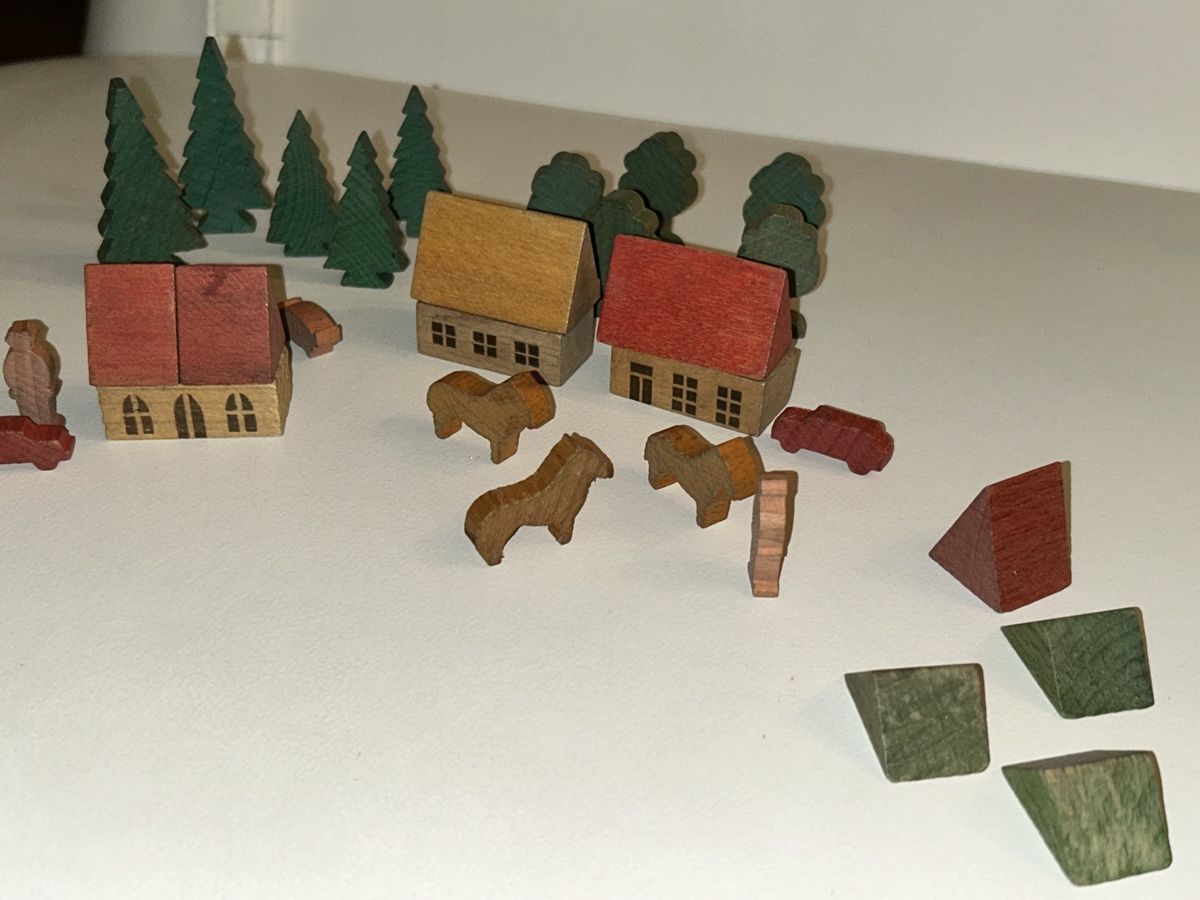 Giocattoli: Antikes mini Dörfli aus Holz – Usato da Düdingen venduto da Reconflo 2