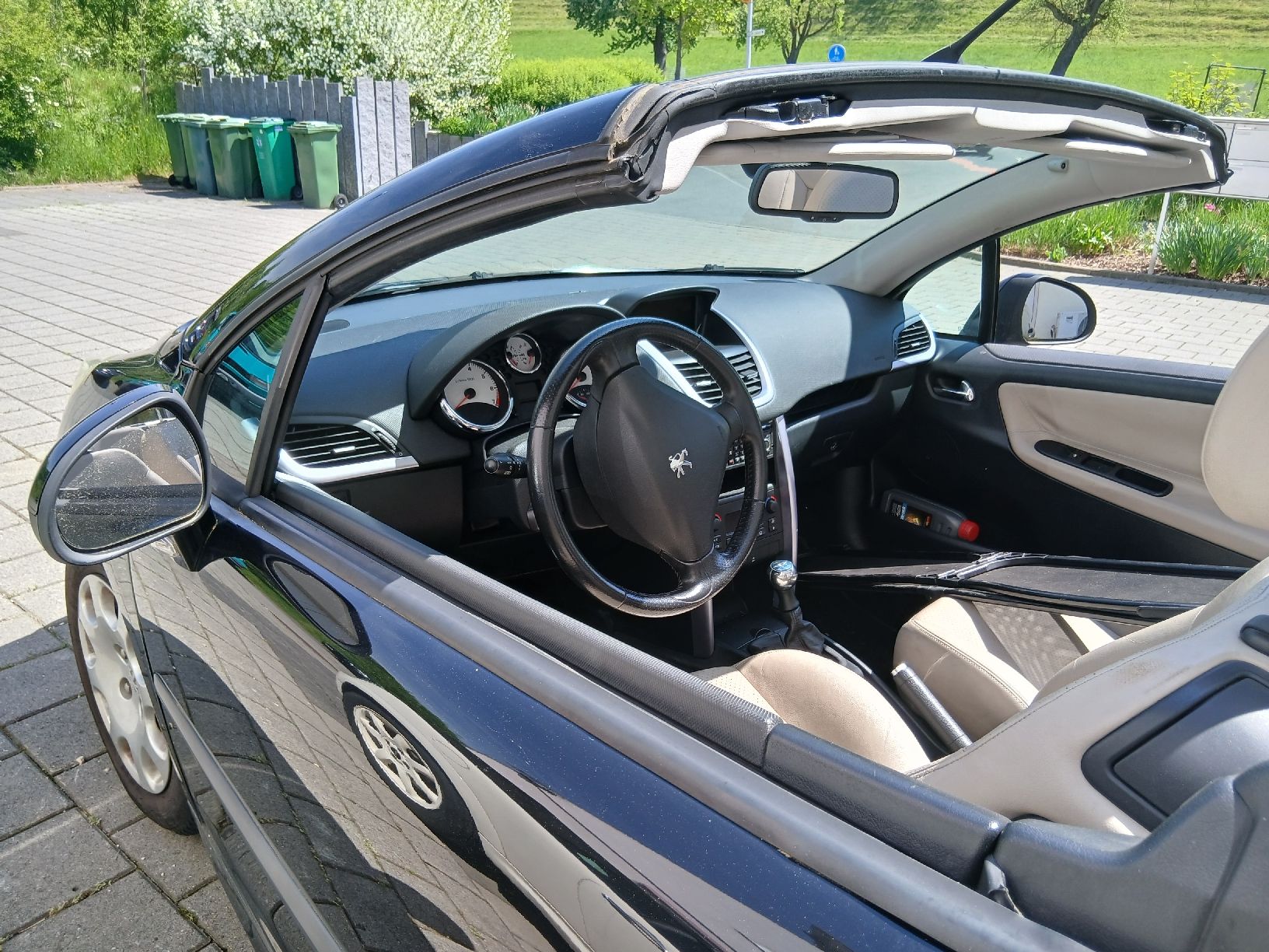 Peugeot Autos: Peugeot 207 CC 1.6i Turbo – Gebraucht aus Adligenswil von karinma 3