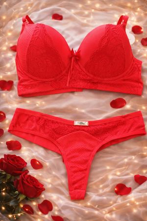 Ensemble de lingerie rouge passion - Taille M - Neuf!