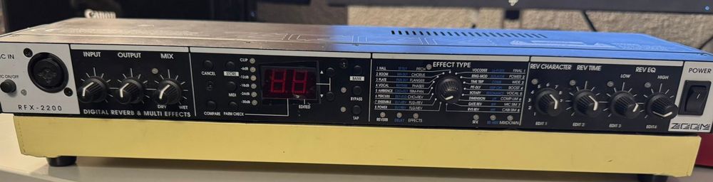 Effektgerät Zoom RFX-2200 (Gebraucht) in Solothurn für CHF 30 – nur ...