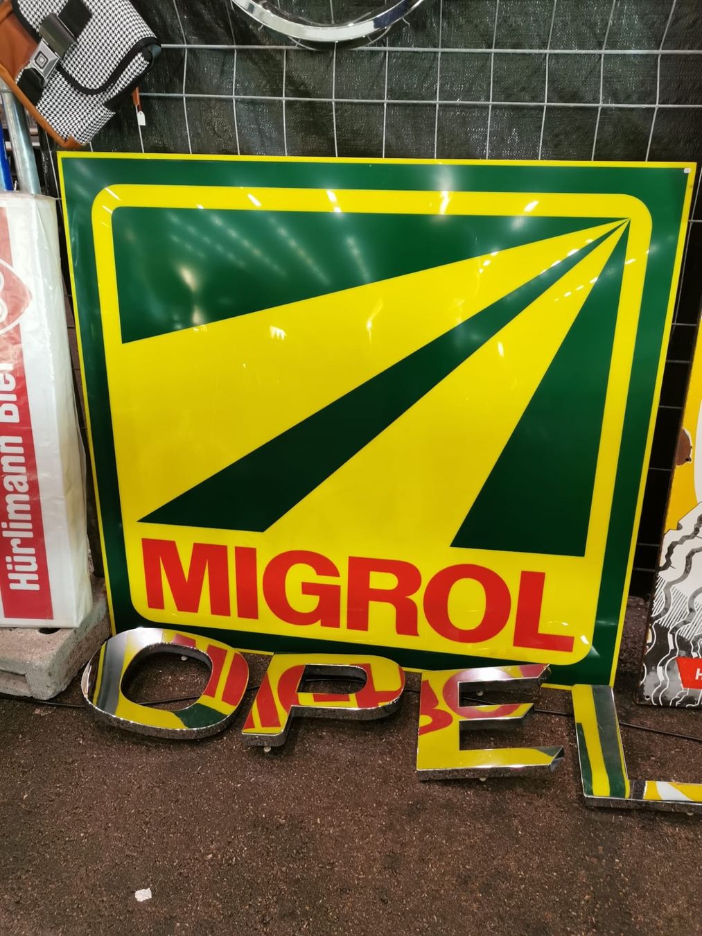 Ecriteaux: Migrol - Leuchtreklame-Schild – D'occasion à Erlinsbach par Stu-ff