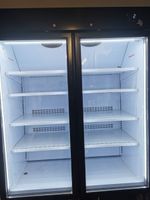 Frigo vitré était neuf