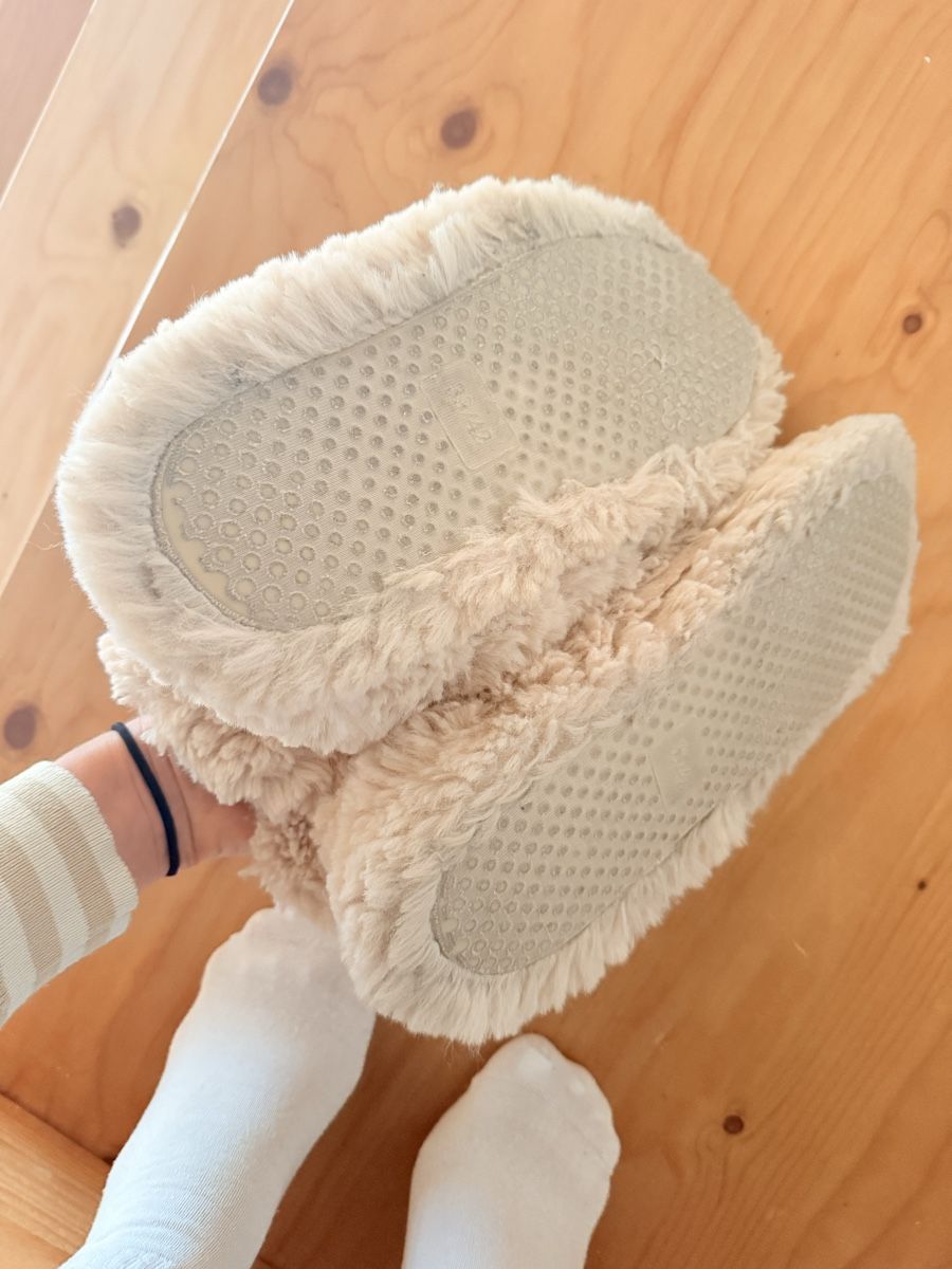 Scarpe da uomo: Hausschuhe – Usato da Dotzigen venduto da White_Warrior 3