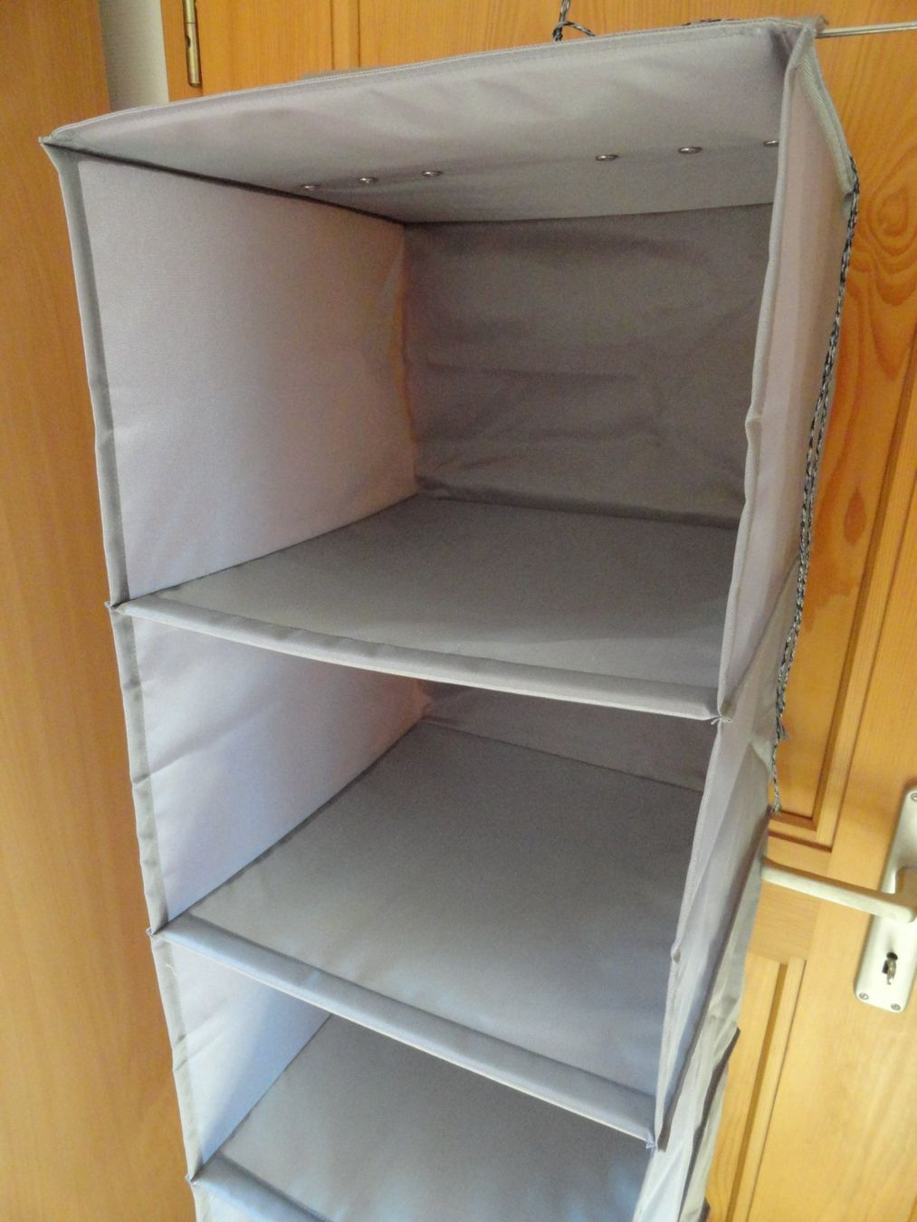 Ikea Étagères: IKEA Hängeregal neuwertig – Neuf avec emballage d'origine à Bürchen par lks.lnr 1