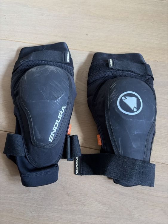 ENDURA MT500 Hard Shell Ginocchiera Protettiva Uomo, Leggera E Traspirante, Nero, Taglia M/L