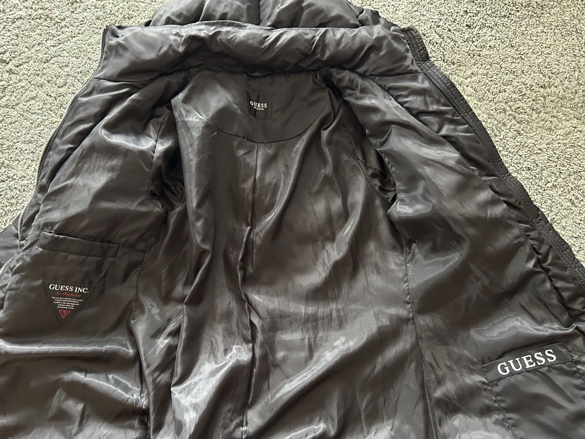 Guess Cappotti: Guess manteau gr.M – Usato da Biel/Bienne venduto da Laurencemathys 3