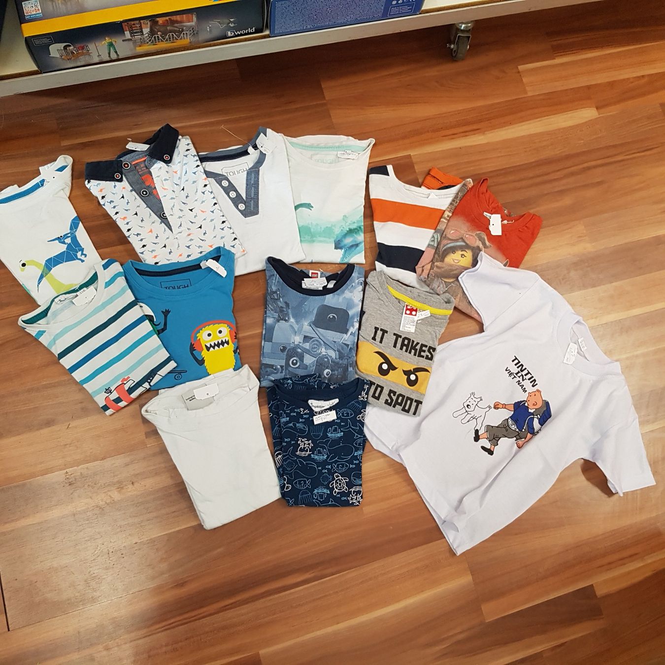 Camicie, T-shirt & Polo: 13 T-shirt gr 116 K28 – Usato da Schwarzenburg venduto da Flamingo07