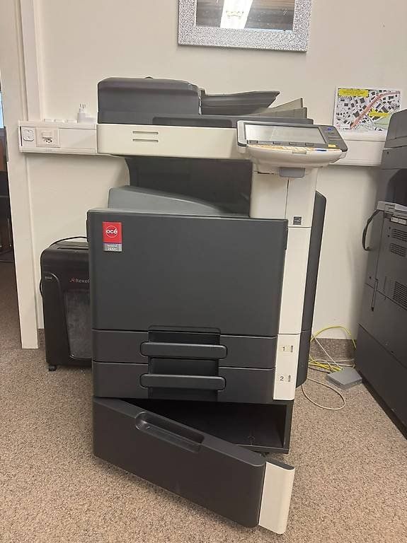 Imprimante professionnelle Konica Minolta bizhub C220 (Gebraucht) in ...