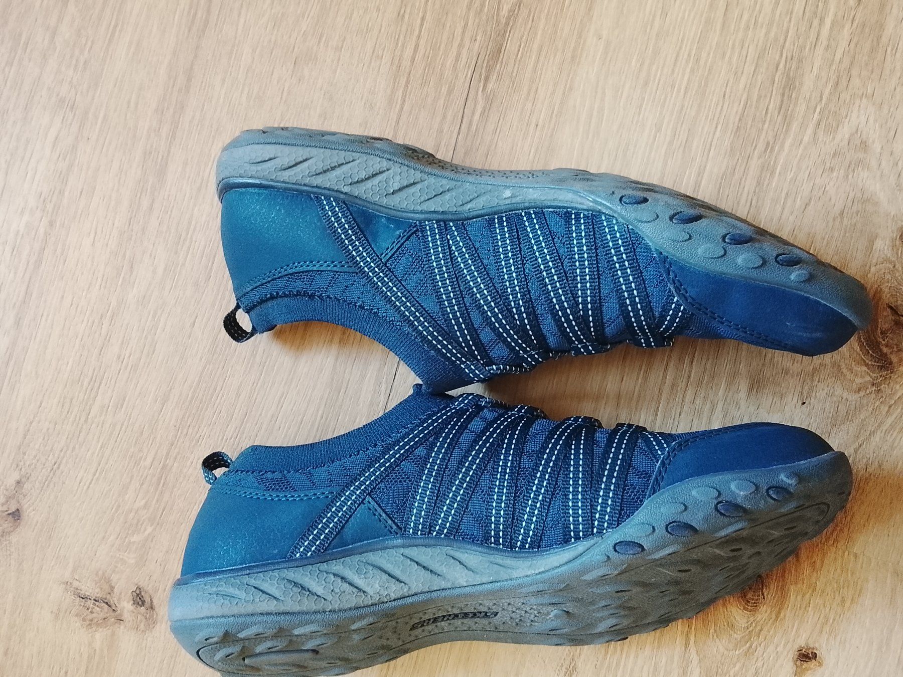 Skechers Scarpe da donna: Schuhe von Skechers – Usato da Marbach LU venduto da Dominik1992 1