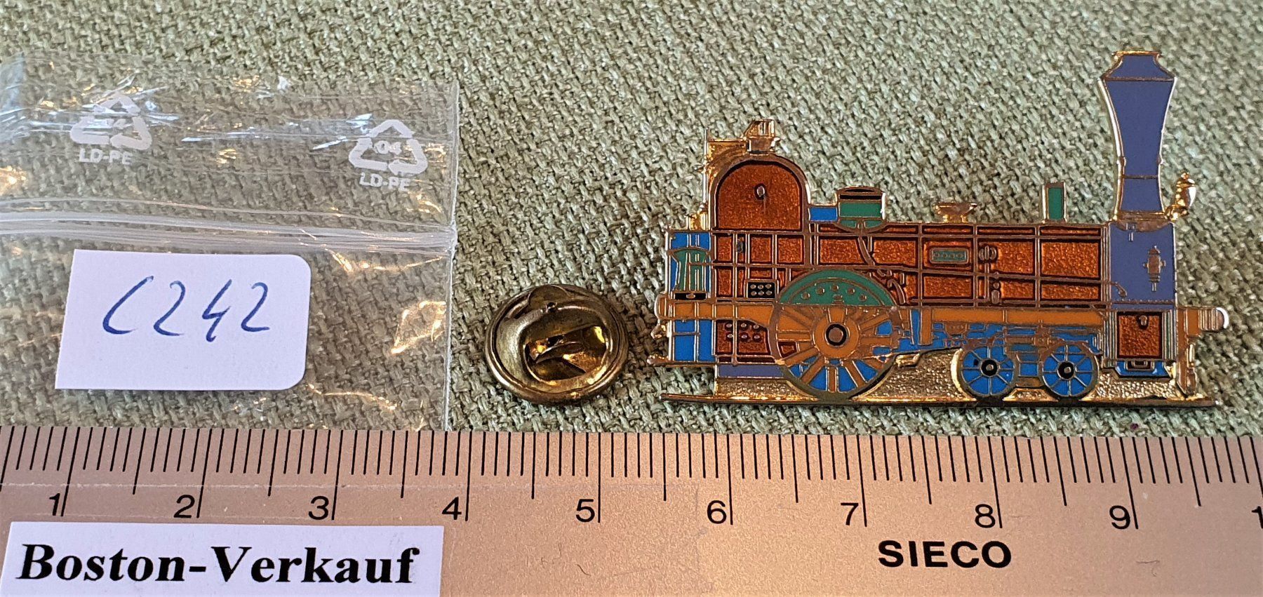 Plaketten & Abzeichen: C242 - Pin Alte Lokomotive Schweiz – Gebraucht aus Reinach BL von Boston-Verkauf 3