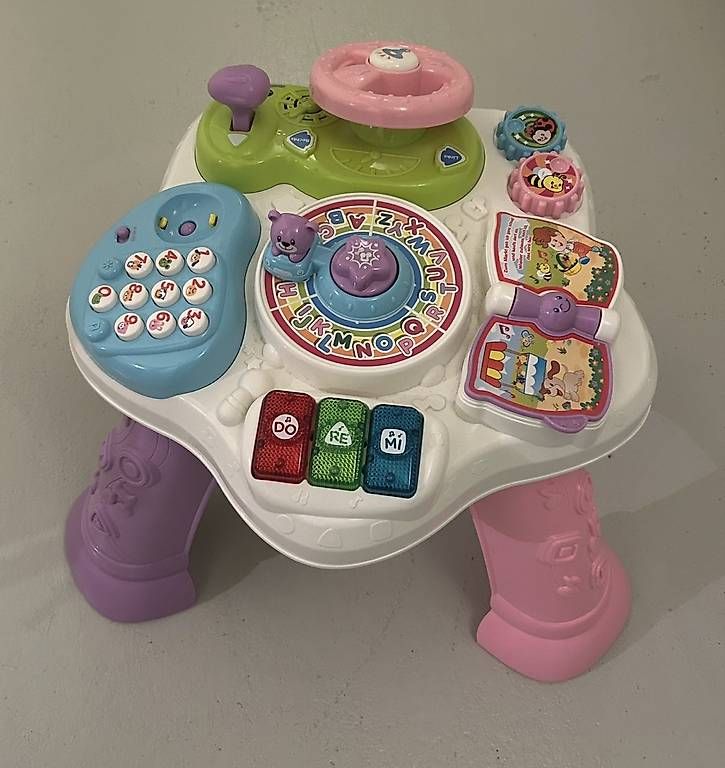 Vtech Giocattoli: Abenteuer Spieltisch pink – Usato da Uster venduto da adnil03 1