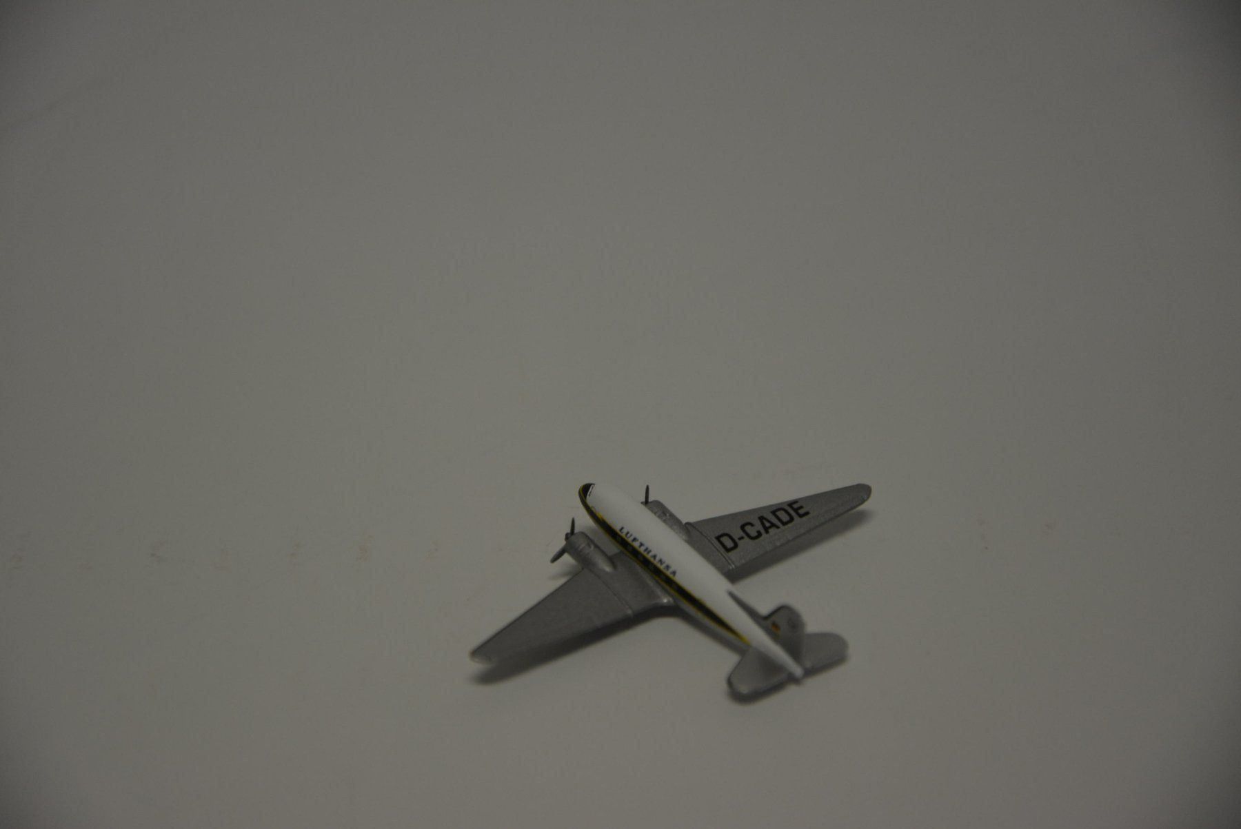 Herpa Kit di modellismo & Modellini statici: Douglas DC-3 5167  Lufthansa ,1:500 – Nuovo e nell'imballaggio originale da Goldach venduto da Feivel9 6