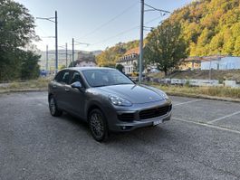 Porsche Cayenne S E-Hybrid / ab MFK / 2015