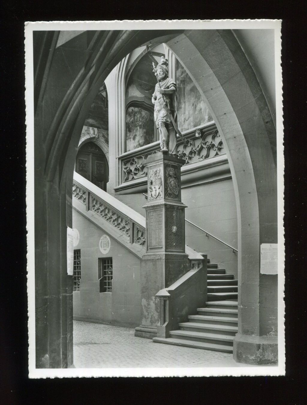 Cartoline postali: Basel, Rathaus-Hof – Usato da Aarau venduto da Elmaar41