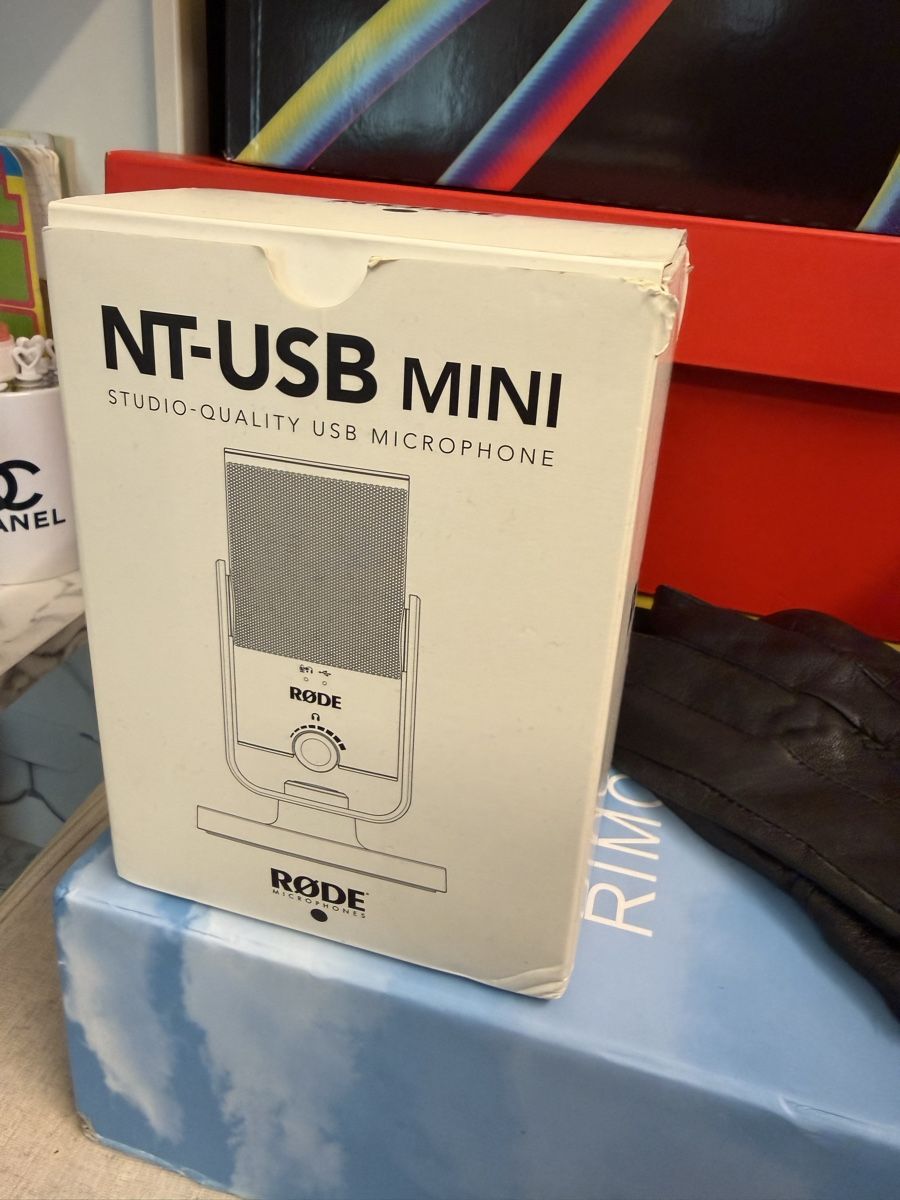 Røde Microfoni: Rode microphone – Nuovo e nell'imballaggio originale da Allschwil venduto da Figidindia