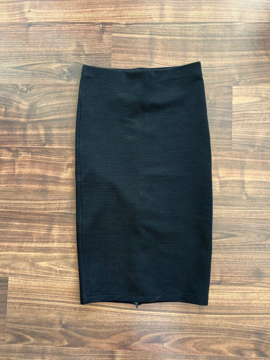 H&M Gonne: schwarzer H&M Bleistiftrock mit Schlitz, Size S – Usato da Muri b. Bern venduto da michellew23