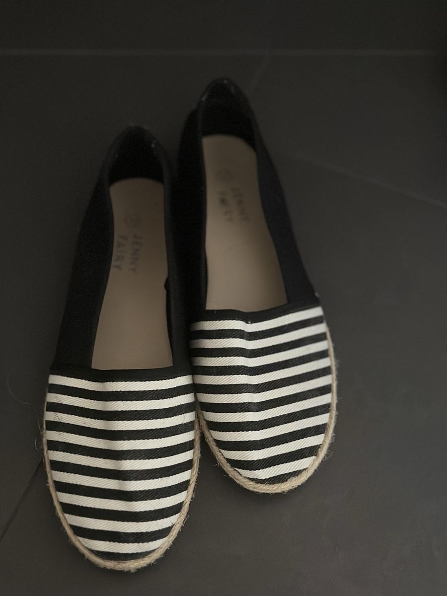 Scarpe da donna: Espadrilles Streifenmuster Schwarz Weiss Grösse 37 – Usato da Bern venduto da Stefanieaebi